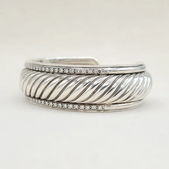 David Yurman Sculpted Thoroughbred Cable Diamond Bracelet - Picture 3 of 10